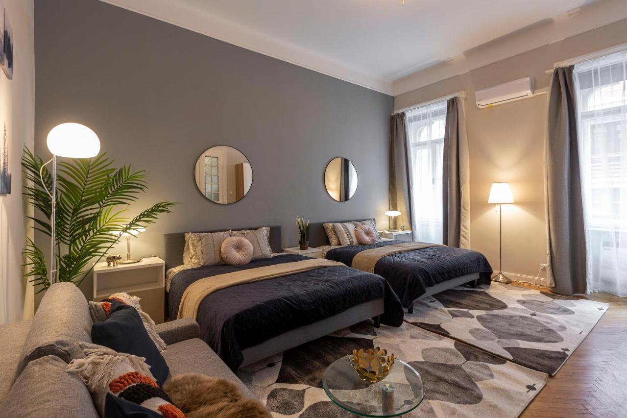Spacious & Cozy Downtown With Balcony Apartament Budapesta