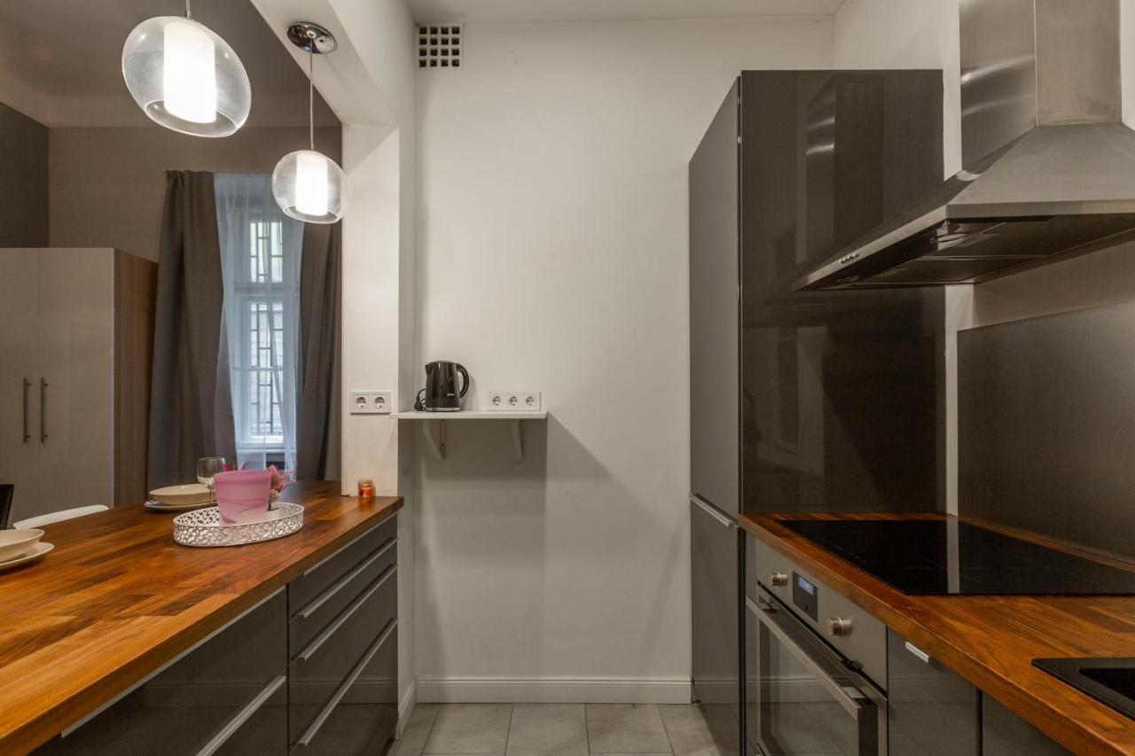 Spacious & Cozy Downtown With Balcony Apartmán Budapest