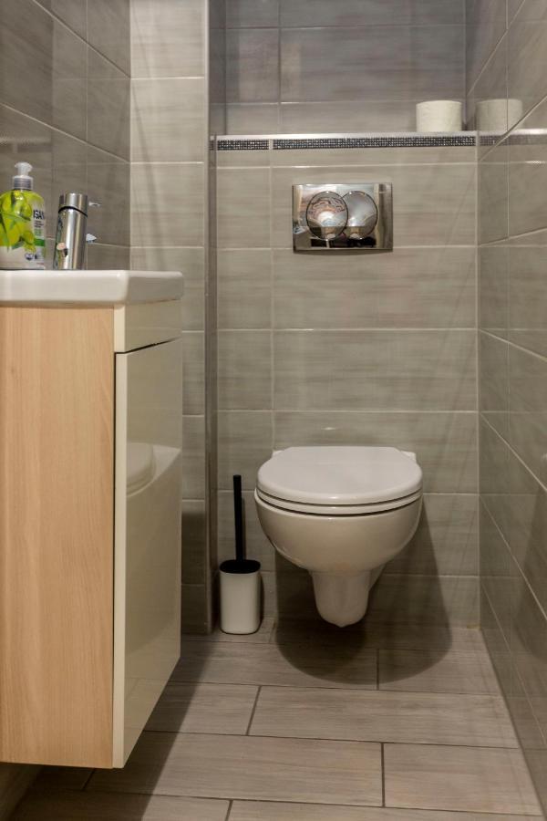 Spacious & Cozy Downtown With Balcony Apartmán Budapest